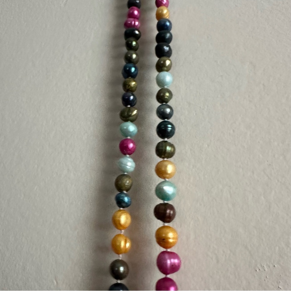 Multicolored Pearl Long Necklace - Picture 3 of 4
